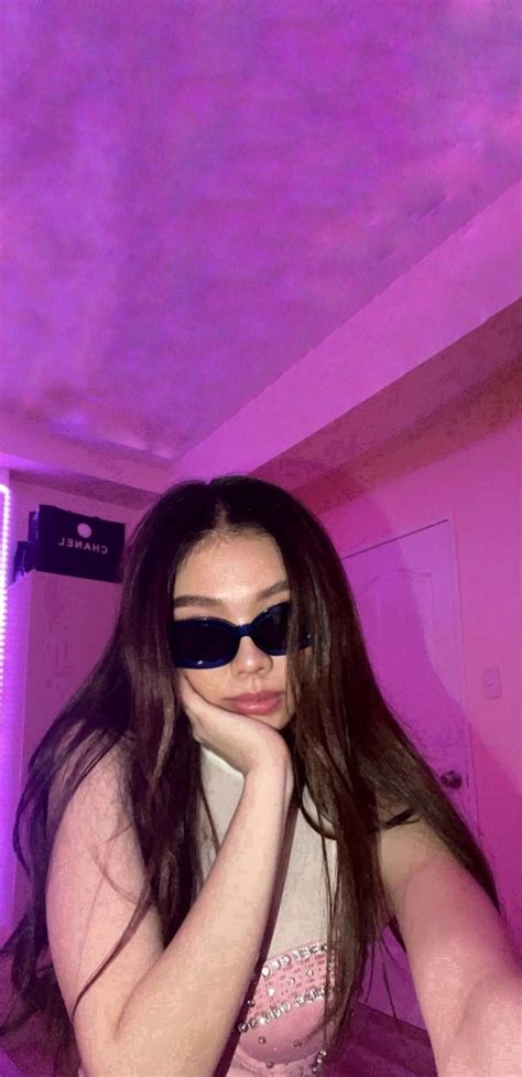 Pin By C On Bini Pretty Brunette Friendship Photoshoot Stacey