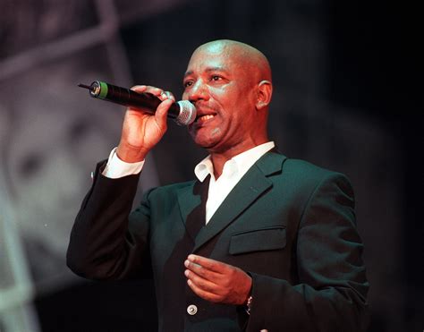 Errol Brown Lead Singer Of Hot Chocolate At 71 The Boston Globe