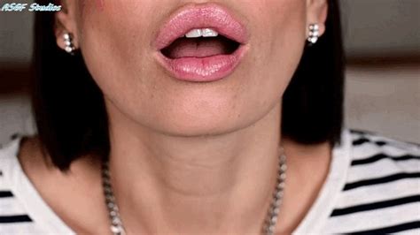 Custom Scraps Kissing Tease MP4 Amateur Soles Giantess And Footjobs Clips4sale