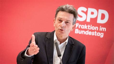 Spd Fraktion Im Bundestag Rolf M Tzenich Als Vorsitzender