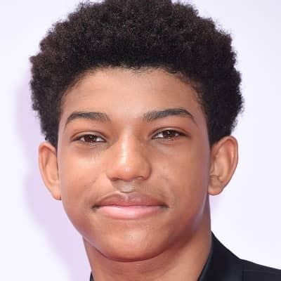 Lonnie Chavis - Bio, Age, Career, Net Worth, Height, Facts
