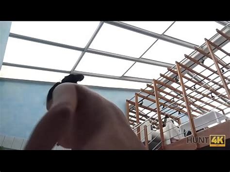 HUNT K Cash Turns Dark Haired Lassie Anna Rose On So She Services Stranger XVIDEOS