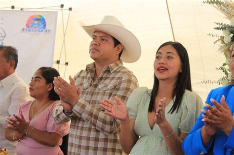 Encabeza Alcaldesa Alma Reyes Las Bodas Comunitarias Atlatlahucan 2024