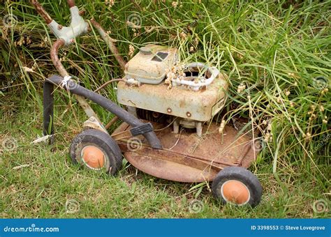 Rusty Lawnmower Stock Image Image Of Derelict Rust Abandoned 3398553