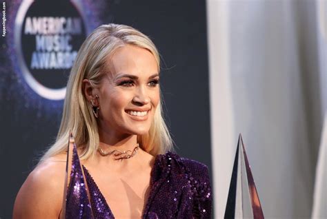 Carrie Underwood Nude OnlyFans Leaks Fappening FappeningBook