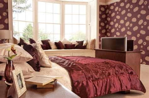 Maroon Bedroom Ideas - The Interior Designs