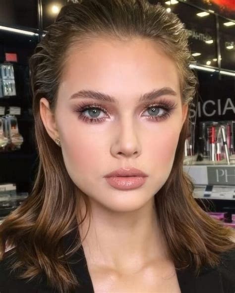 45 Beautiful Nude Lip Makeup Ideas Styleoholic