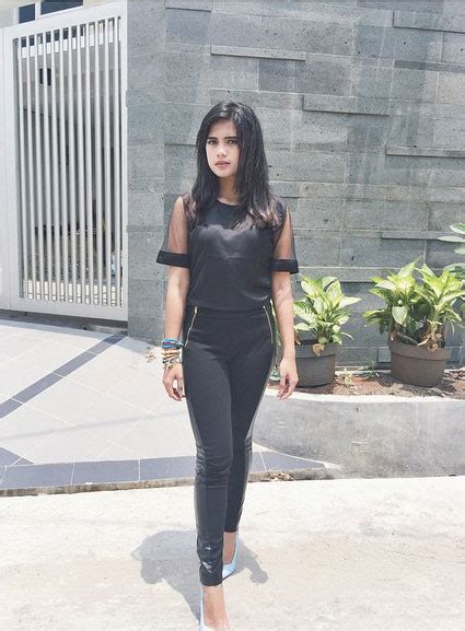 Hot Sexy Audi Marissa Bikini Pics