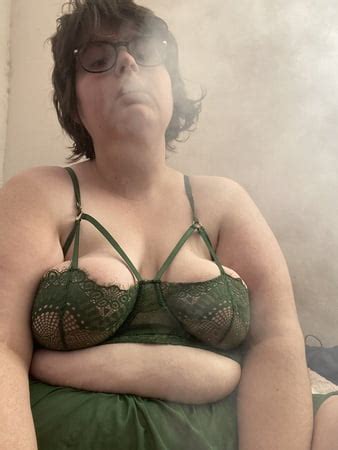 BBW In Lingerie Fingerfucks Self 14 Pics XHamster