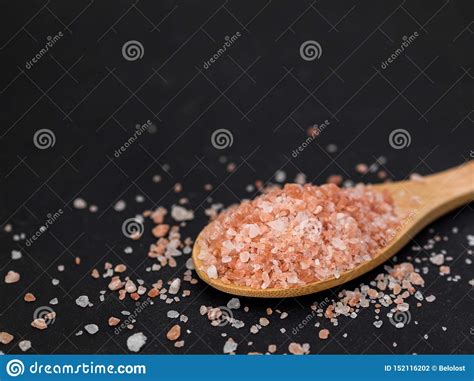 Healthy Spices Concept Large Dark Pink Himalayan Salt In A Wooden