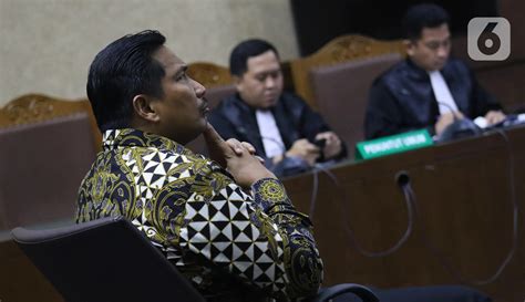 Foto Terbukti Bersalah Bowo Sidik Pangarso Dihukum Tahun Penjara