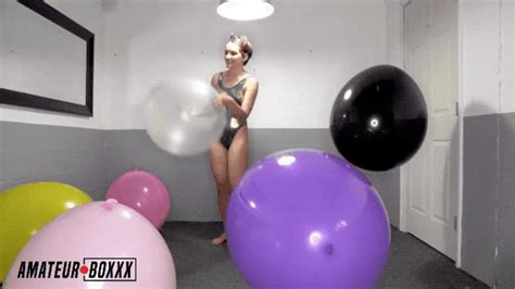 Natalie Plays With Big Balloons P Wmv Amateur Boxxx Clips Sale
