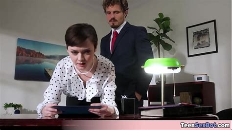 Vidéos secretary XVIDEOS