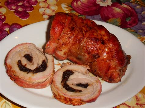 Свиной рулет с черносливом - пошаговый рецепт с фото (61581 просмотр)