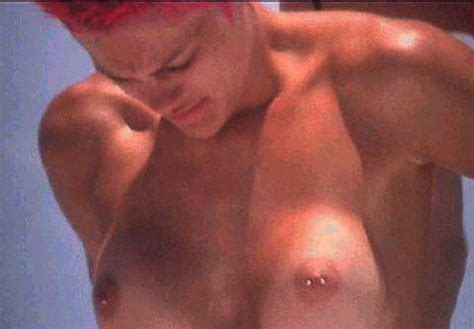 Celebrity Nude Century Music 10 Artists