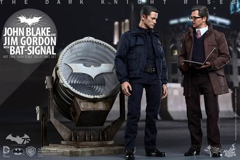 Hot Toys MMS The Dark Knight Rises John Blake Jim Gordon W Bat Signal Hot Toys