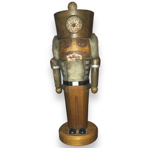 Ancien Casse Noisette En Bois Soldat Figurine En Bois