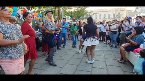 Así despiden febrero en el Parque Libertad Los Combos ponen su musica