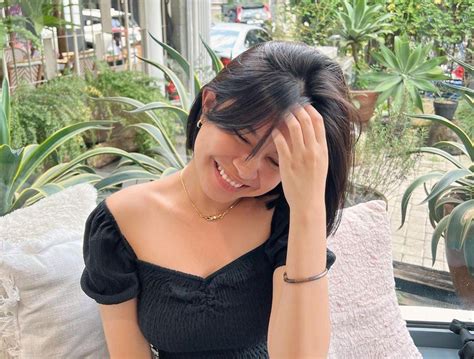 hanggini pamer rambut pendek warganet sebut mirip jennie blackpink