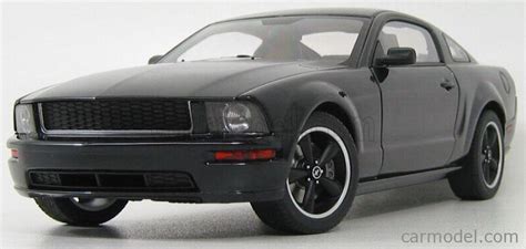 AUTOART 73067 Escala 1 18 FORD USA MUSTANG GT BULLIT 2008 BLACK