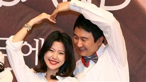 주영훈♥이윤미 오늘22일 셋째 득녀자택서 수중분만