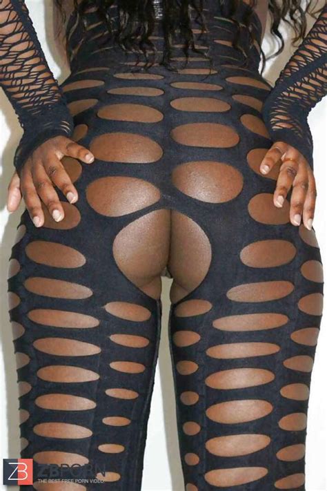 Buxom Ebony Stunner In Activity ZB Porn