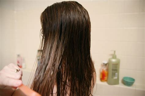 How To Properly Comb Wet Hair Livestrong