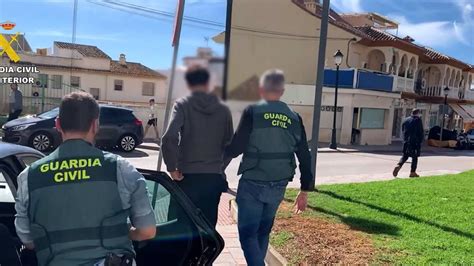 Detenidos En España Cien Estafadores Del Hijo En Apuros Tras Captar