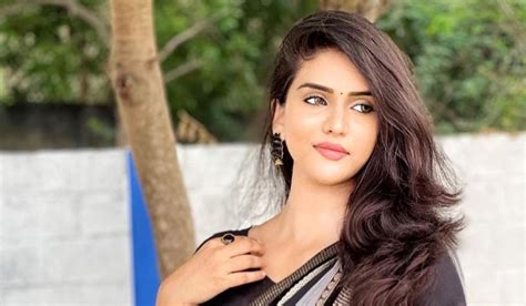 Saree Model Jessie Infantina Hot Photos In Fashion Designer Sarees