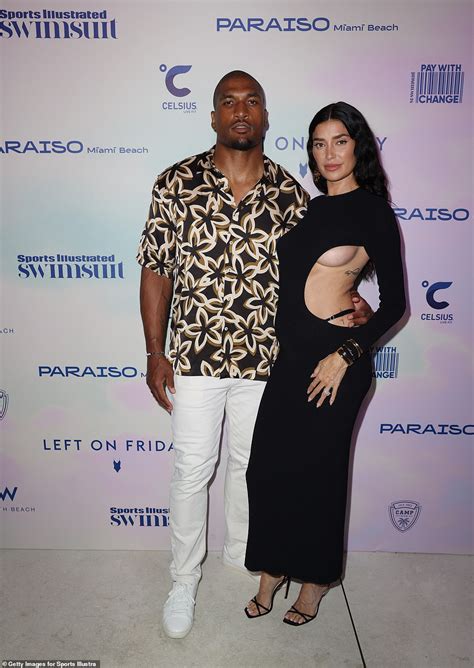 Nicole Williams Reveals She Is Pregnant In A Black Bikini At Sports Illustrated Runway Show In