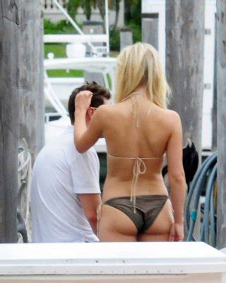 Julianne Hough Exposing Fucking Sexy Body And Hot Ass In Bikini Porn