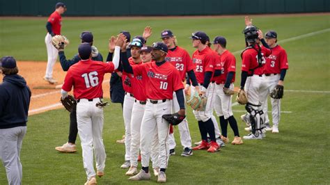 Samford Baseball opens season - The Samford Crimson