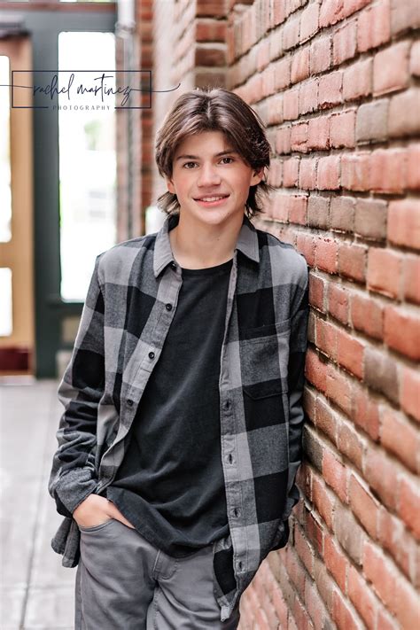 Professional Shipping and Packing Services in Northville, Michigan 9