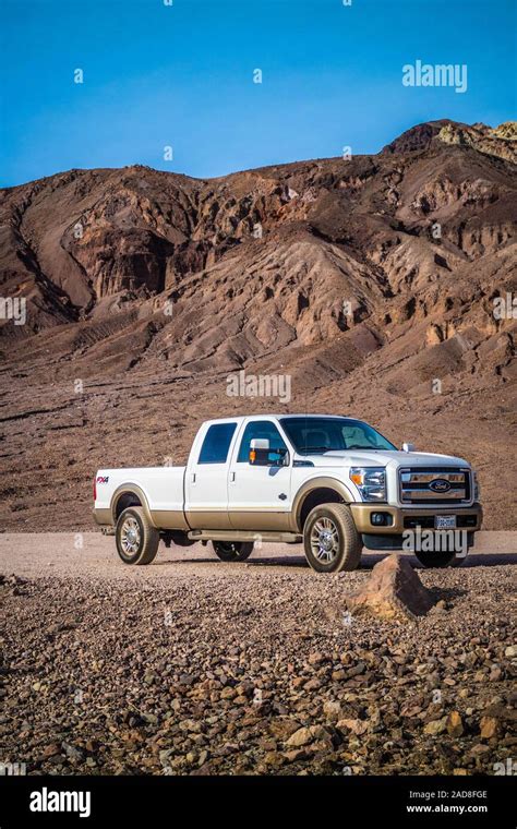 El Famoso Off Road Veh Culo Ford En El Parque Nacional Valle De La