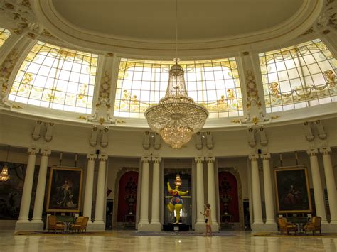 Фото Ницца скачать бесплатно в нашем фотобанке.