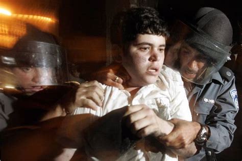 G Mundo NOTÍCIAS Judeus ultra ortodoxos iniciam protestos contra Parada Gay em Jerusalém