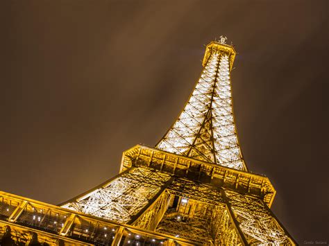 Eiffel Tower Wallpaper 4K For Mobile Eiffel Tower Wallpaper 4k