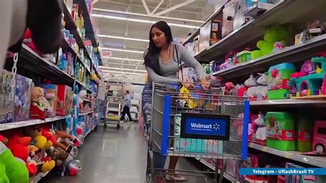 Was Flashing In The Superstore And This Hot Lady Saw My Bbc Vids