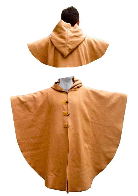 detail of hood and toggles on a replica Roman paenula. | Roman clothes ...