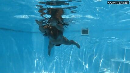 Hottest Hungarian Milf Angelica Gets Horny Underwater