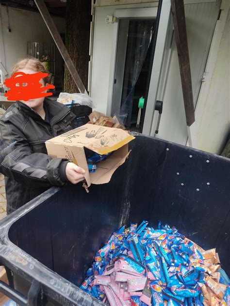 The r/celebs post that broke the internet overnight 1