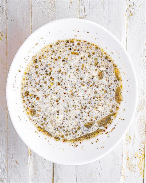 3 Simple Ingredients To Transform Your Salad Into An Italian Masterpiece