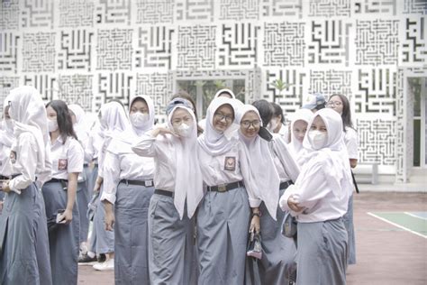 Selamat Dan Sukses Atas Kelulusan Siswa Siswi Sma Negeri Jakarta