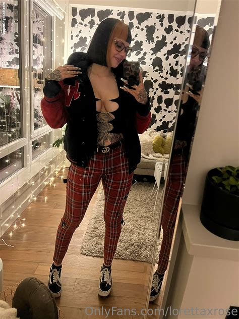 Lorettaxrose Nude OnlyFans Leaks Fappening FappeningBook
