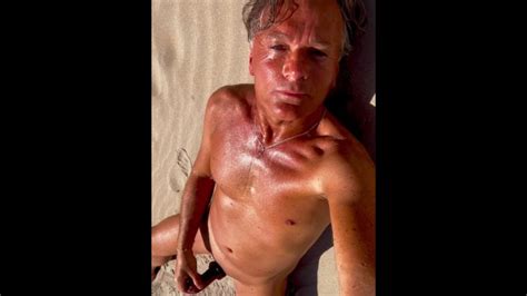Masturbación Desnuda En La Playa y Corrida Christopheporn PELÍCULA XXL Pornhub Gay
