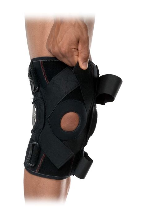 McDavid Maximum Support Knee Brace With Hinges 429X Compression And