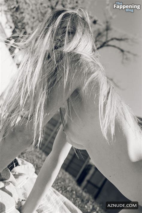 EMILY SEILER Nude AZNude