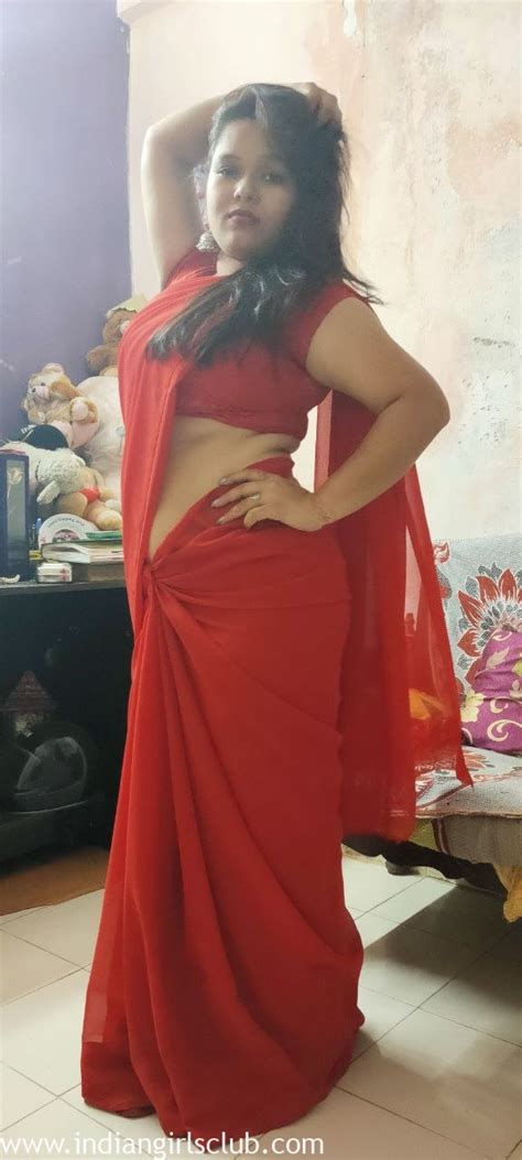 Mature Married Indian Homemaker In Red Sari Nude Show Indian Girls Club