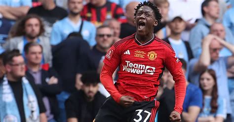 Man Utds Young Guns Strike To Stun Man City In Fa Cup Final 5