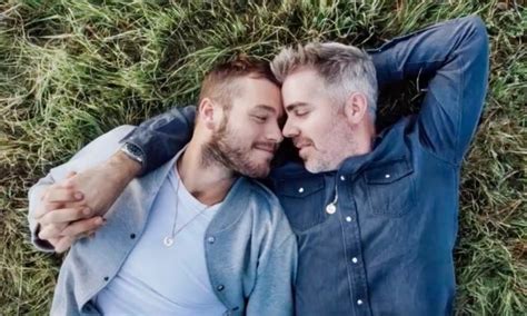 44 Vintage Photos Of Gay Men In Acts Of Love Artofit